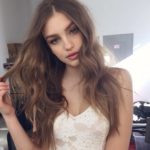 דוגמנית מהמרכז